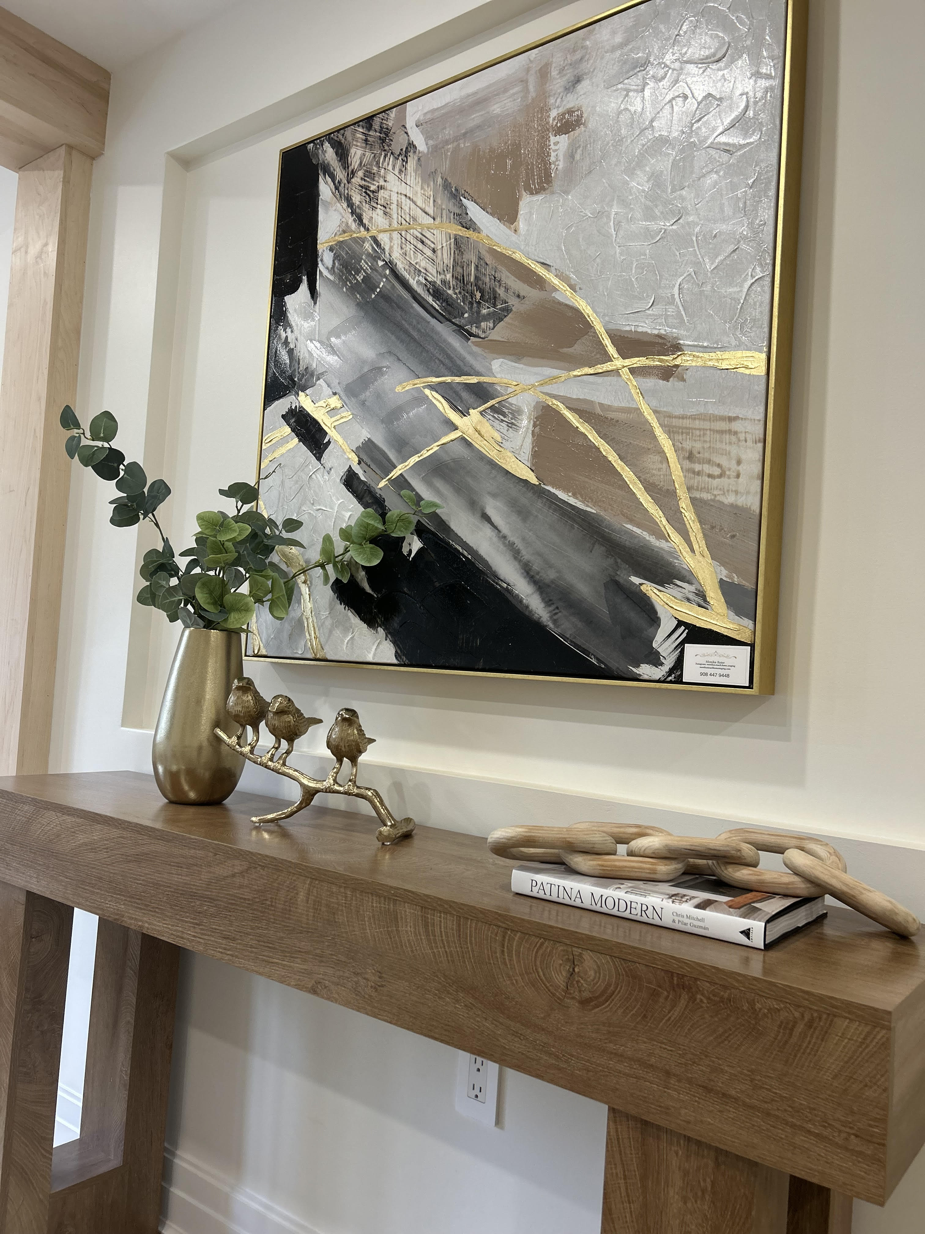 Furniture and decoration planning to hand pick only the best pieces for your home.